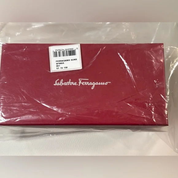 FERRAGAMO unisex sunglasses, NWT - Picture 15 of 15